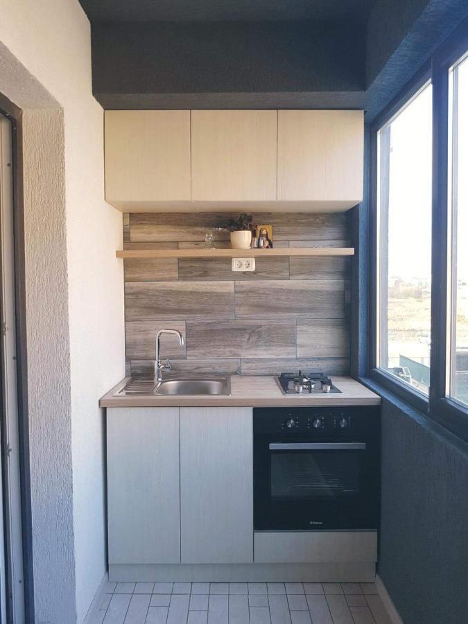 Daisy Apartament นาโวดาริ ภายนอก รูปภาพ